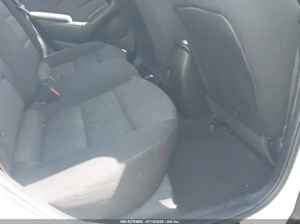 3KPFK4A76HE101361 2017 KIA FORTE - Image 8