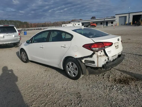 3KPFK4A76HE103515 2017 KIA FORTE - Image 2
