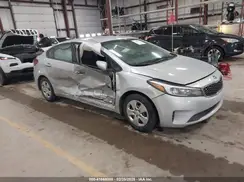 3KPFK4A76HE118421 2017 KIA FORTE