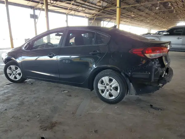 3KPFK4A76HE119844 2017 KIA FORTE - Image 2