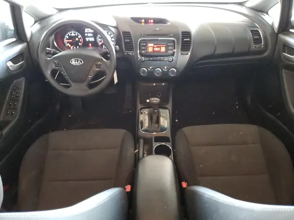3KPFK4A76HE119844 2017 KIA FORTE - Image 8