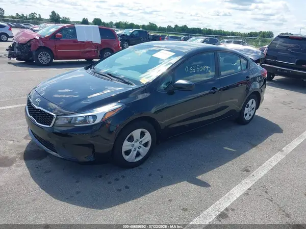 3KPFK4A76HE125532 2017 KIA FORTE - Image 2