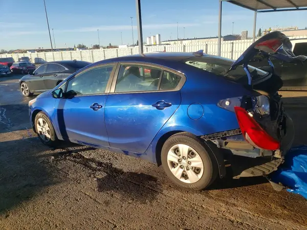3KPFK4A76HE125708 2017 KIA FORTE - Image 2