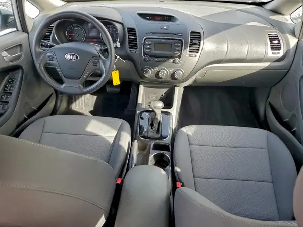 3KPFK4A76HE131721 2017 KIA FORTE - Image 8