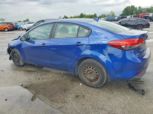 3KPFK4A76HE133629 2017 KIA FORTE - Image 2