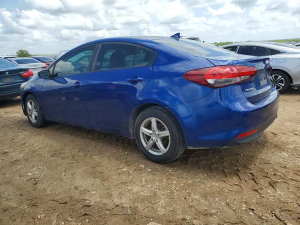 3KPFK4A76HE136143 2017 KIA FORTE - Image 2
