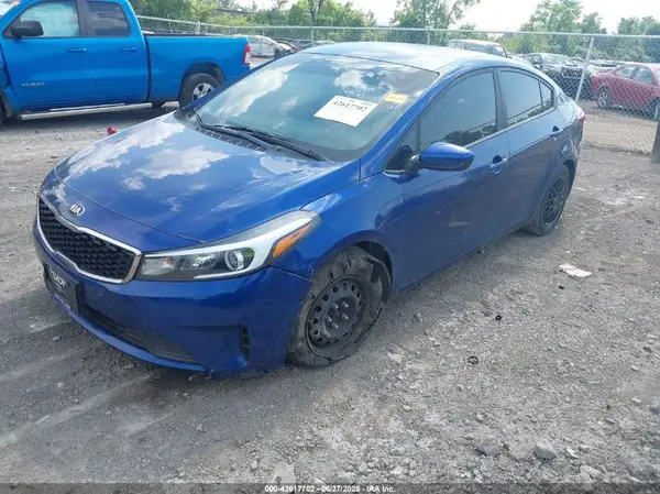3KPFK4A76HE138863 2017 KIA FORTE - Image 2