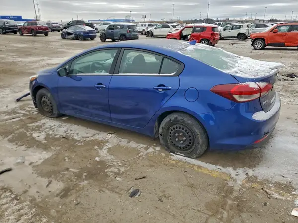 3KPFK4A76HE142167 2017 KIA FORTE - Image 2