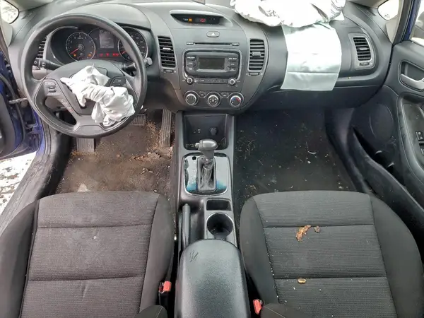 3KPFK4A76HE142167 2017 KIA FORTE - Image 8