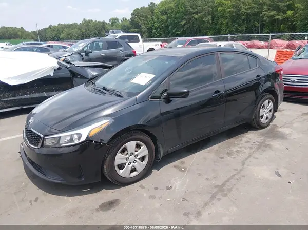 3KPFK4A76HE142203 2017 KIA FORTE - Image 2