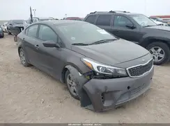 3KPFK4A76HE142525 2017 KIA FORTE