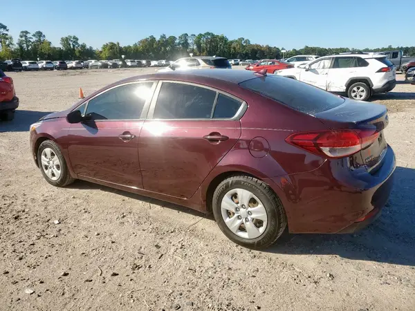 3KPFK4A76HE142766 2017 KIA FORTE - Image 2