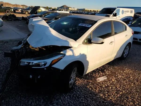 3KPFK4A76HE142895 2017 KIA FORTE - Image 1
