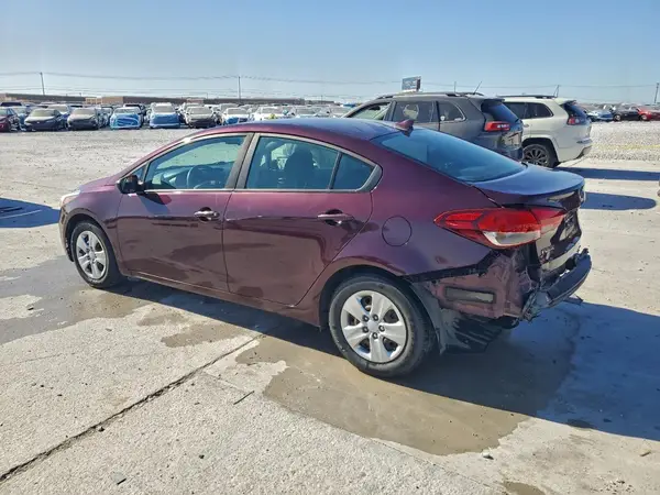 3KPFK4A76HE143545 2017 KIA FORTE - Image 2