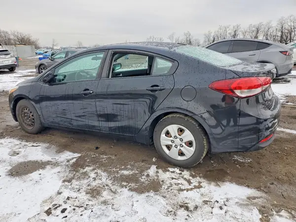3KPFK4A76HE145831 2017 KIA FORTE - Image 2