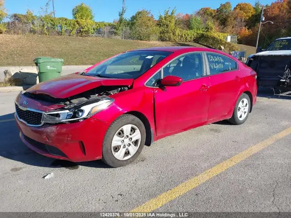 3KPFK4A76HE147028 2017 KIA FORTE - Image 2
