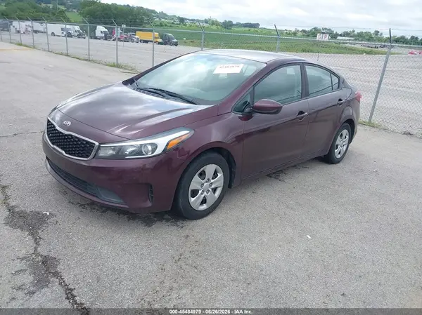 3KPFK4A76HE148762 2017 KIA FORTE - Image 2