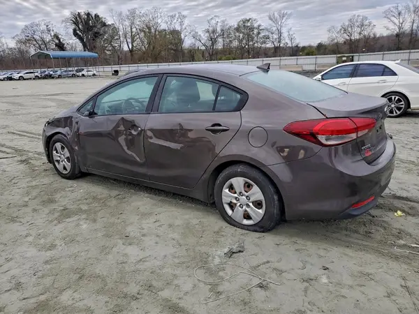 3KPFK4A76HE150317 2017 KIA FORTE - Image 2