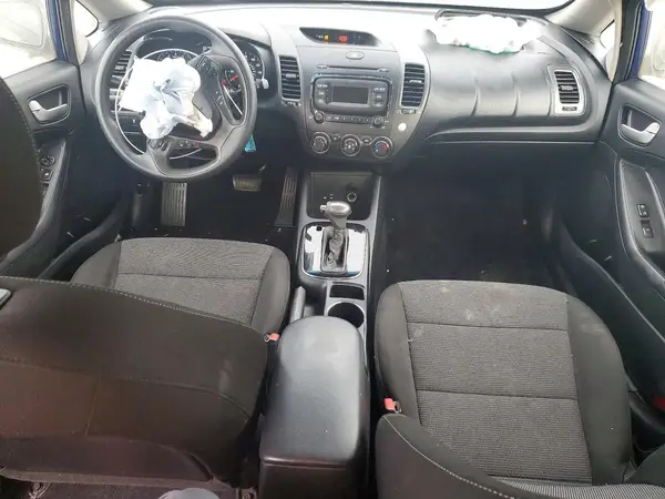 3KPFK4A76HE151371 2017 KIA FORTE - Image 8