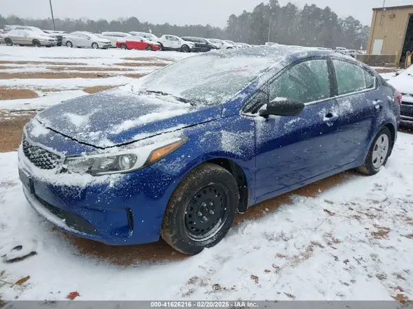 3KPFK4A76HE153749 2017 KIA FORTE - Image 2