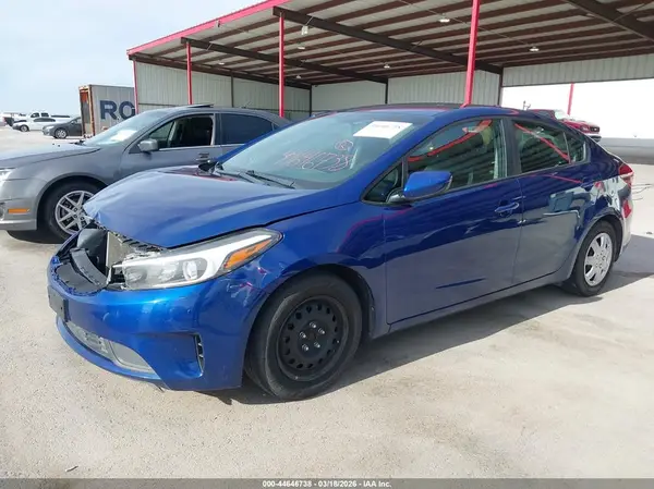 3KPFK4A76HE159017 2017 KIA FORTE - Image 2