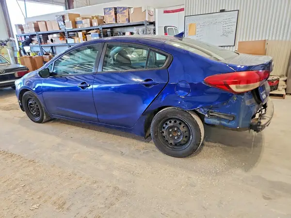 3KPFK4A76HE160541 2017 KIA FORTE - Image 2