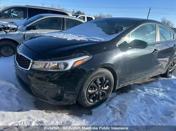 3KPFK4A76JE163798 2018 KIA FORTE - Image 2