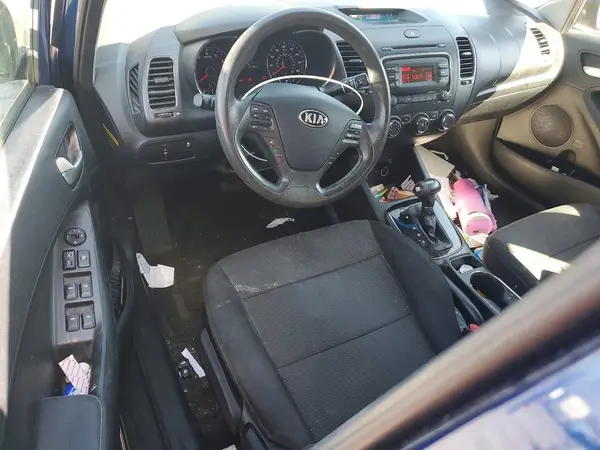 3KPFK4A76JE168189 2018 KIA FORTE - Image 8