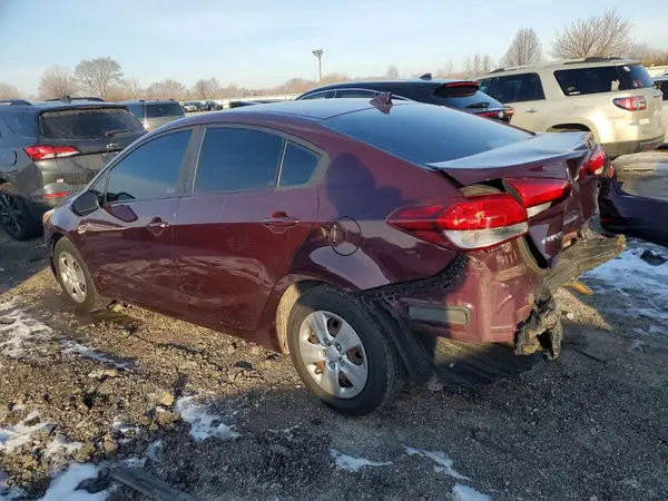 3KPFK4A76JE169696 2018 KIA FORTE - Image 2