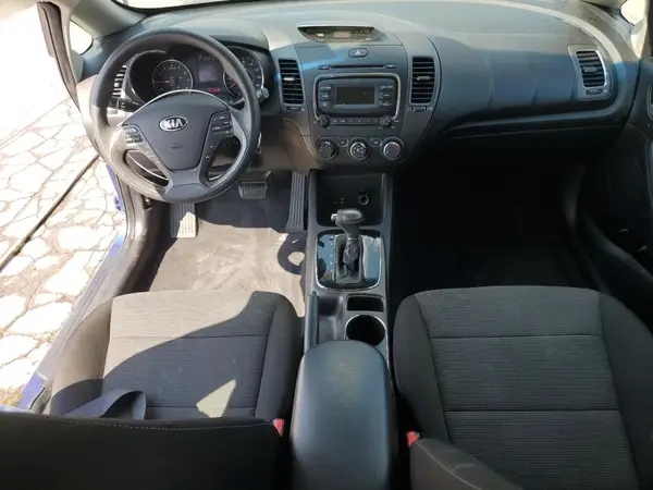 3KPFK4A76JE169794 2018 KIA FORTE - Image 8
