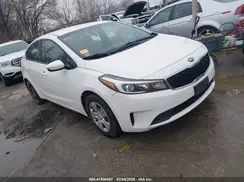 3KPFK4A76JE175532 2018 KIA FORTE
