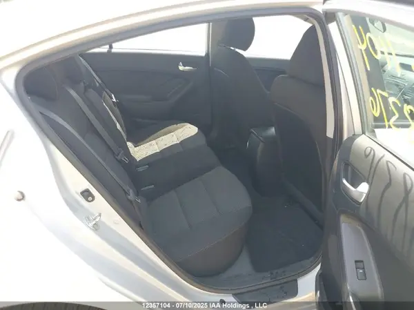 3KPFK4A76JE188376 2018 KIA FORTE - Image 8