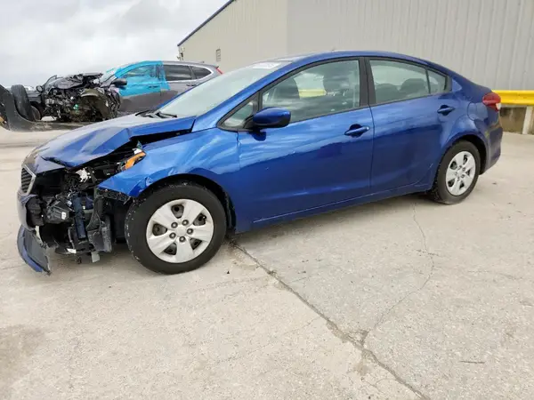 3KPFK4A76JE197370 2018 KIA FORTE - Image 1