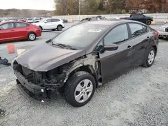 3KPFK4A76JE204429 2018 KIA FORTE