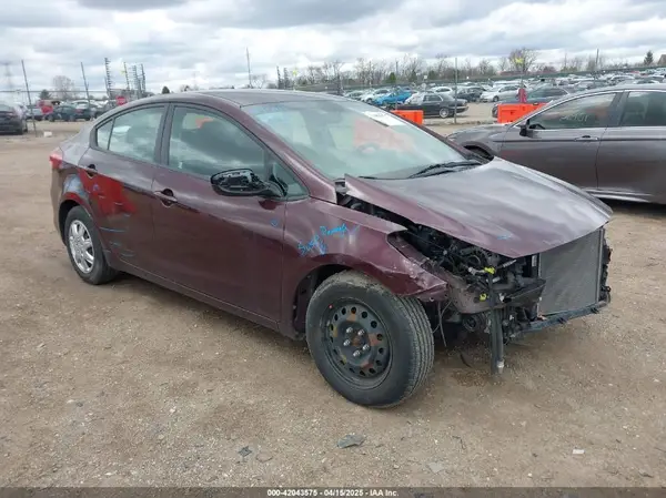 3KPFK4A76JE206522 2018 KIA FORTE - Image 1