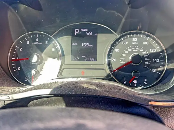 3KPFK4A76JE215219 2018 KIA FORTE - Image 8