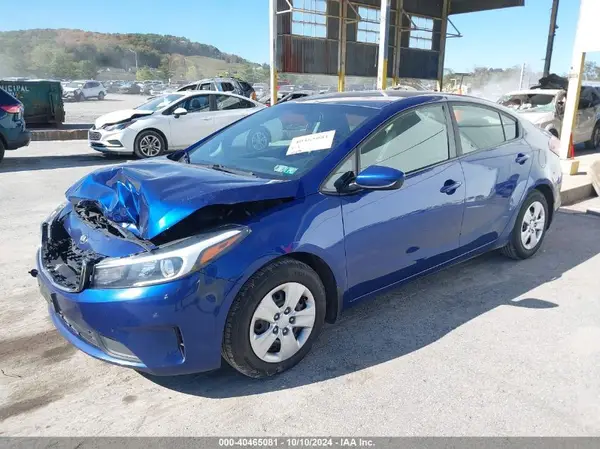 3KPFK4A76JE219836 2018 KIA FORTE - Image 2