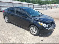 3KPFK4A76JE230965 2018 KIA FORTE