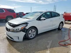 3KPFK4A76JE231498 2018 KIA FORTE