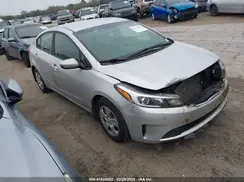 3KPFK4A76JE236717 2018 KIA FORTE