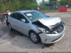 3KPFK4A76JE239634 2018 KIA FORTE