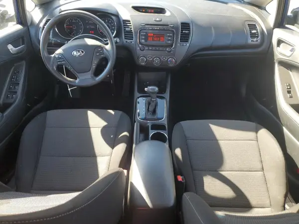 3KPFK4A76JE258118 2018 KIA FORTE - Image 8