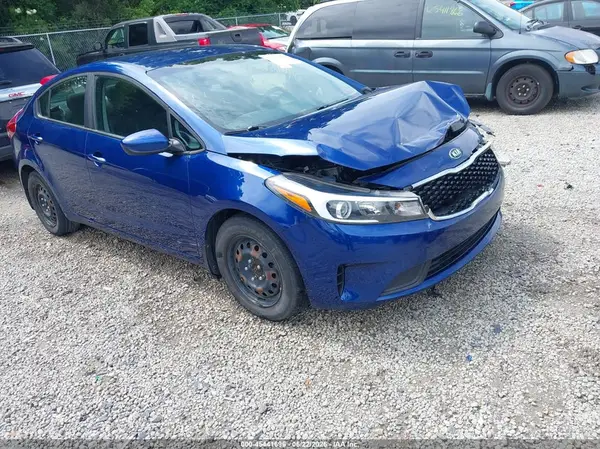 3KPFK4A76JE269684 2018 KIA FORTE - Image 1