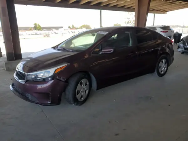 3KPFK4A76JE269913 2018 KIA FORTE - Image 1