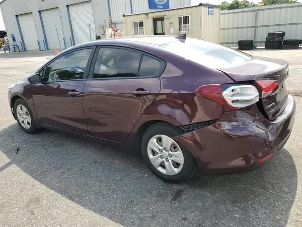 3KPFK4A76JE282015 2018 KIA FORTE - Image 2