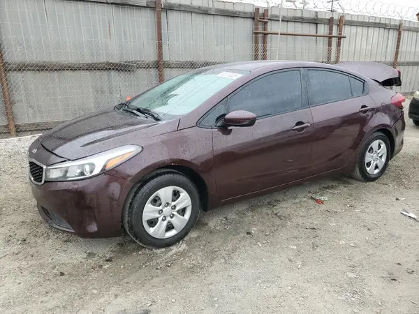 3KPFK4A77HE013354 2017 KIA FORTE - Image 1