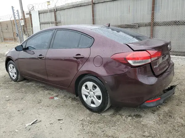 3KPFK4A77HE013354 2017 KIA FORTE - Image 2