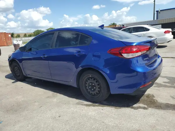 3KPFK4A77HE013502 2017 KIA FORTE - Image 2