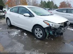 3KPFK4A77HE026265 2017 KIA FORTE