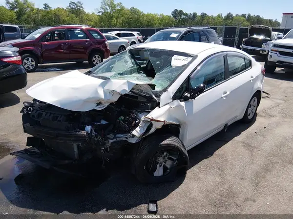 3KPFK4A77HE027383 2017 KIA FORTE - Image 2